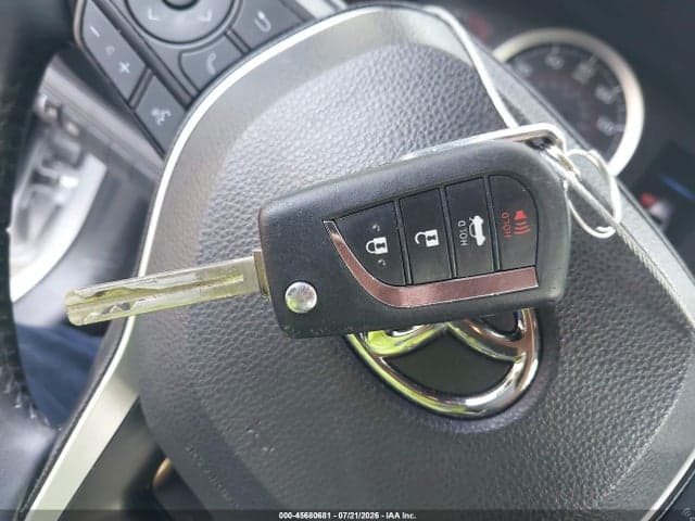 2022 TOYOTA COROLLA SE 11