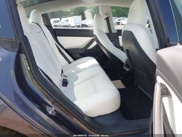 2018 TESLA MODEL 3 LONG RANGE/PERFORMANCE 8