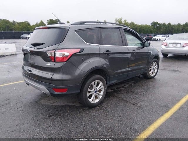 2018 FORD ESCAPE SE 4