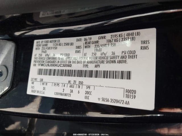 2019 FORD ESCAPE TITANIUM 9