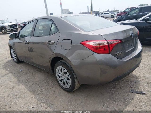 2017 TOYOTA COROLLA LE 3
