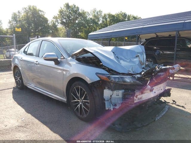 2021 TOYOTA CAMRY SE 1