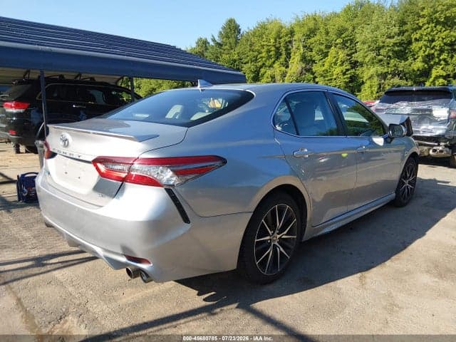 2021 TOYOTA CAMRY SE 4