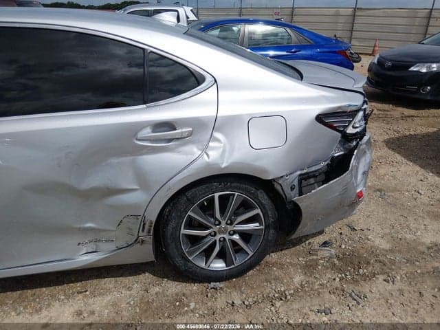 2018 LEXUS ES 300H 6