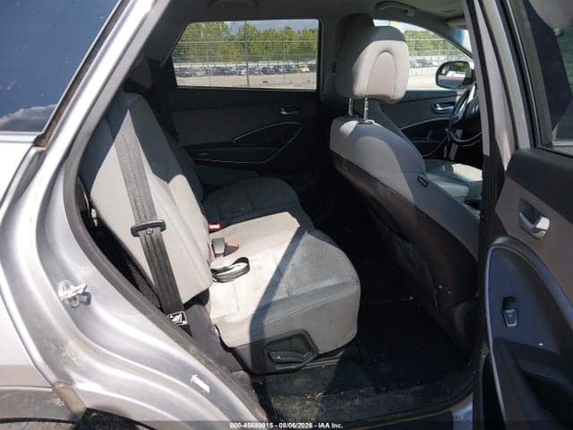 2018 HYUNDAI SANTA FE SE 8