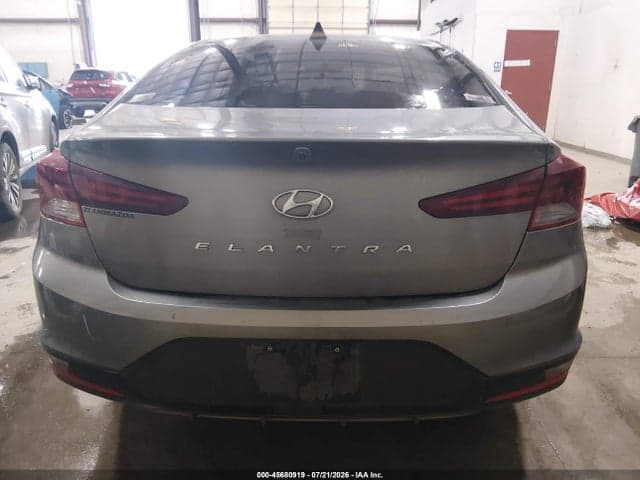 2020 HYUNDAI ELANTRA SEL 17