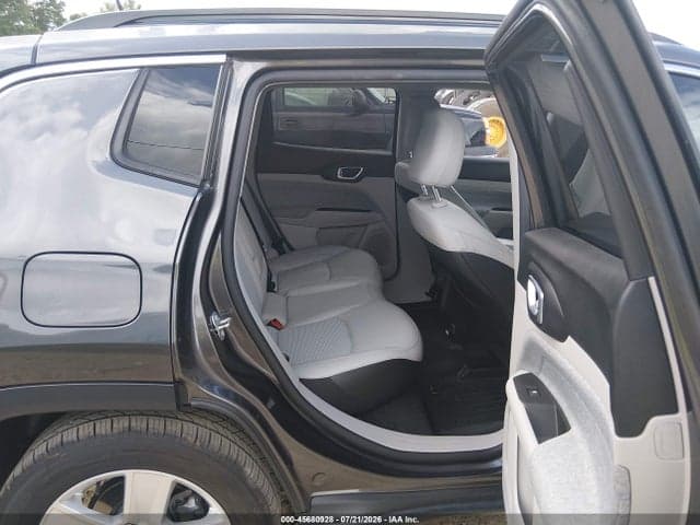 2022 JEEP COMPASS LATITUDE FWD 8