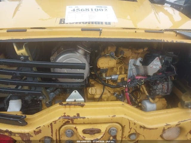 2021 CATERPILLAR 960M 10