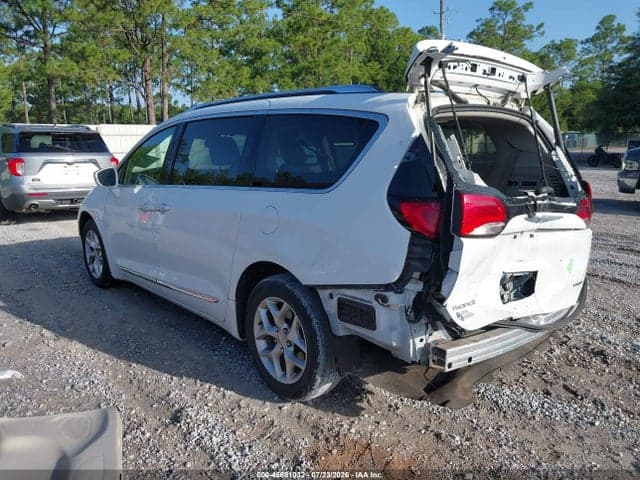 2020 CHRYSLER PACIFICA LIMITED 3