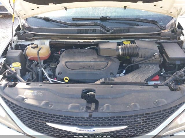 2020 CHRYSLER PACIFICA LIMITED 10