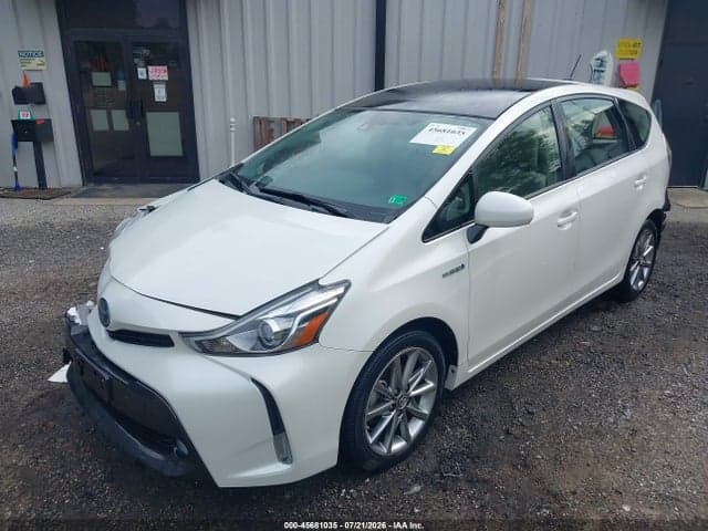 2017 TOYOTA PRIUS V FIVE 2