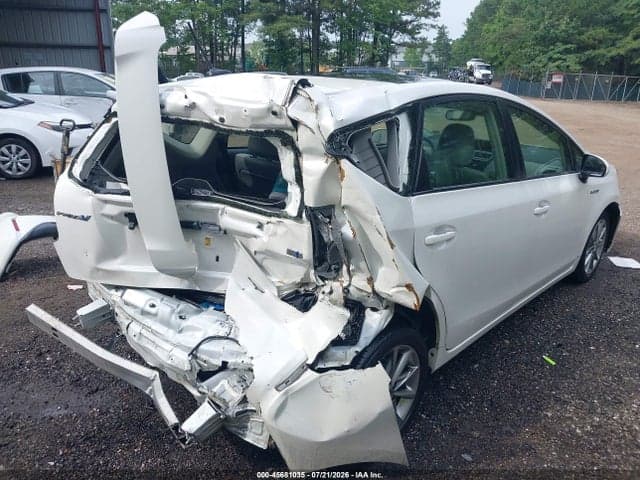 2017 TOYOTA PRIUS V FIVE 4