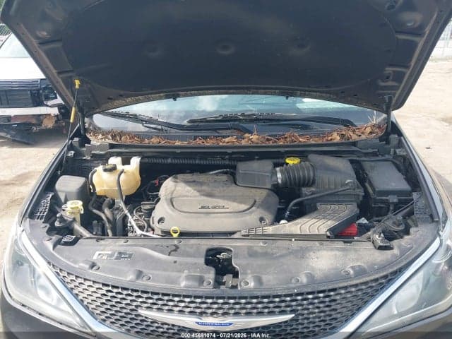 2020 CHRYSLER PACIFICA LIMITED 10