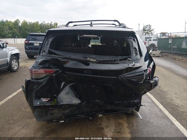 2025 TOYOTA SIENNA WOODLAND EDITION 15