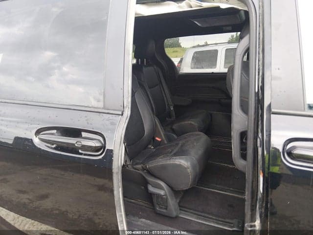 2025 TOYOTA SIENNA WOODLAND EDITION 8