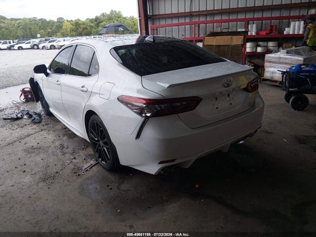 2023 TOYOTA CAMRY XSE AWD 3