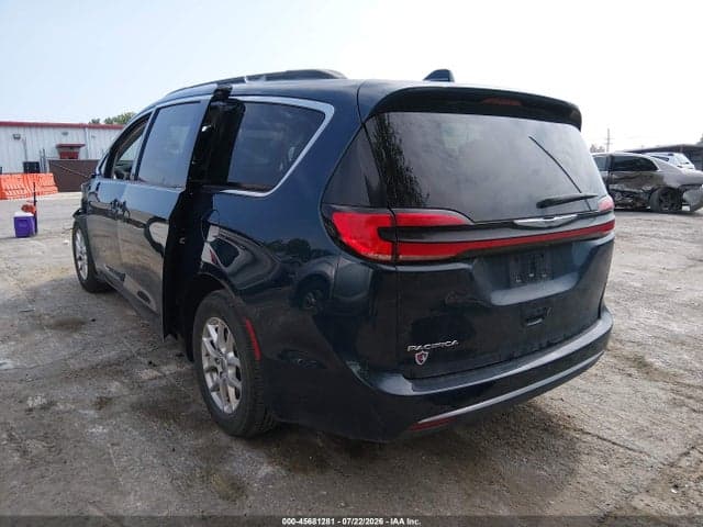2022 CHRYSLER PACIFICA TOURING L 3