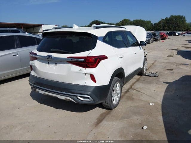 2021 KIA SELTOS S 4