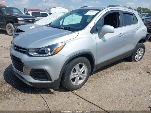 2020 CHEVROLET TRAX FWD LT 2