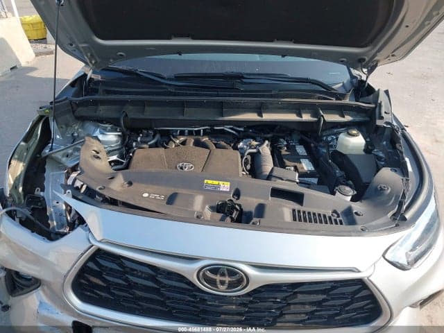2021 TOYOTA HIGHLANDER XLE 10