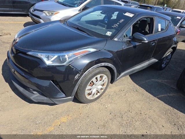 2019 TOYOTA C-HR LE 2