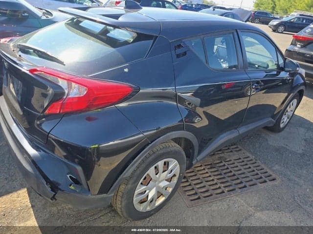2019 TOYOTA C-HR LE 4