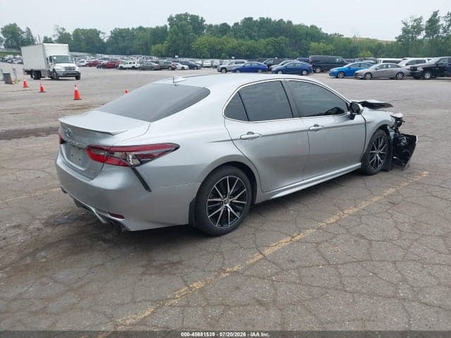 2023 TOYOTA CAMRY SE 4