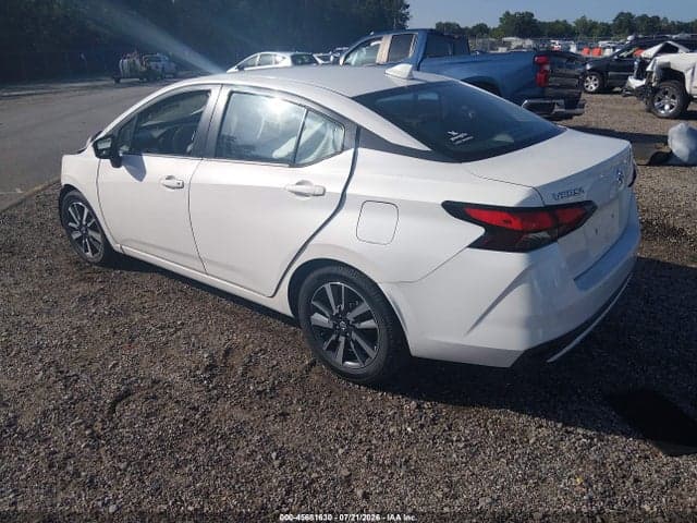 2021 NISSAN VERSA SV XTRONIC CVT 3