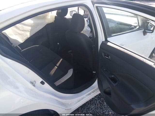 2021 NISSAN VERSA SV XTRONIC CVT 8