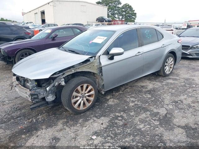 2020 TOYOTA CAMRY LE 2