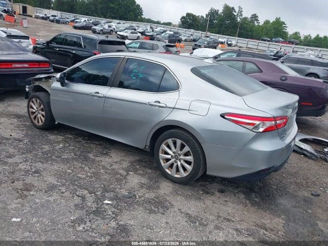 2020 TOYOTA CAMRY LE 3