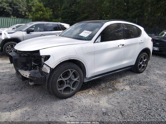2021 ALFA ROMEO STELVIO AWD 2