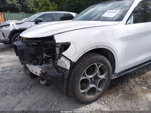 2021 ALFA ROMEO STELVIO AWD 6
