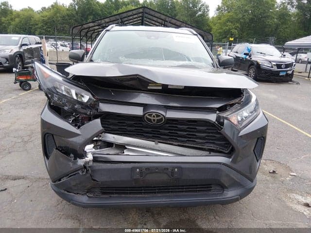 2020 TOYOTA RAV4 LE 6