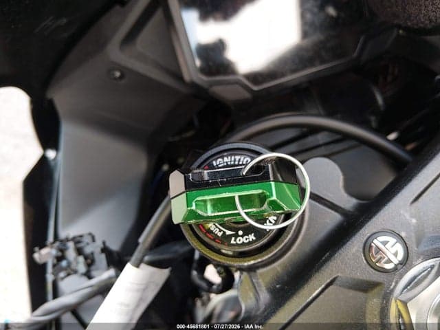 2025 KAWASAKI ZX1002 M 11