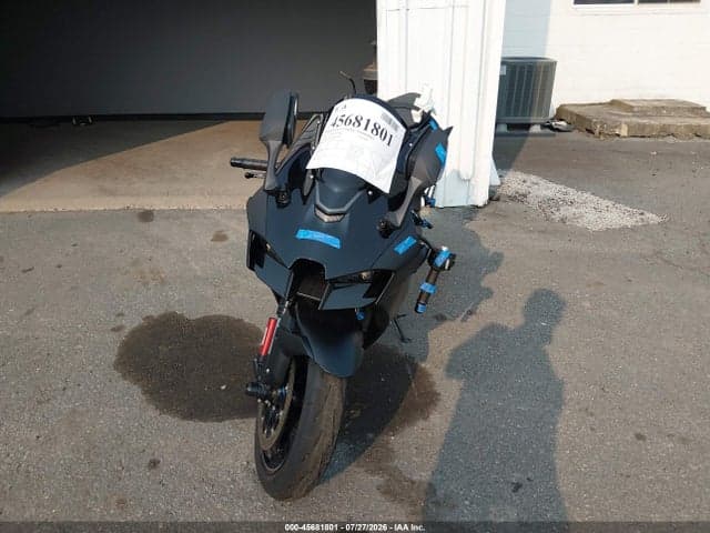 2025 KAWASAKI ZX1002 M 5