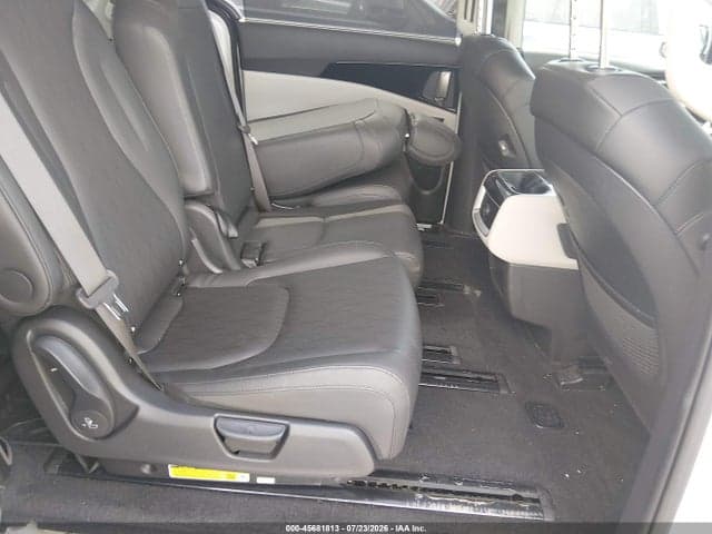 2024 KIA CARNIVAL MPV EX 8