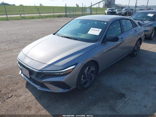 2025 HYUNDAI ELANTRA SEL SPORT 2