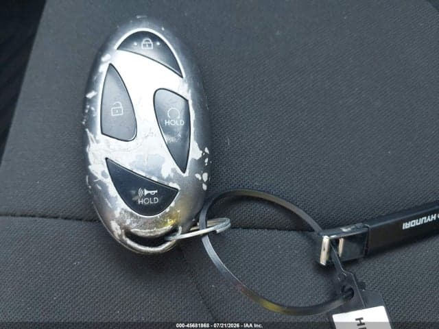 2025 HYUNDAI ELANTRA SEL SPORT 11