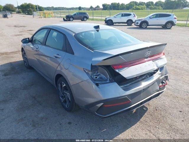 2025 HYUNDAI ELANTRA SEL SPORT 3