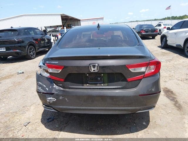 2018 HONDA ACCORD LX 16