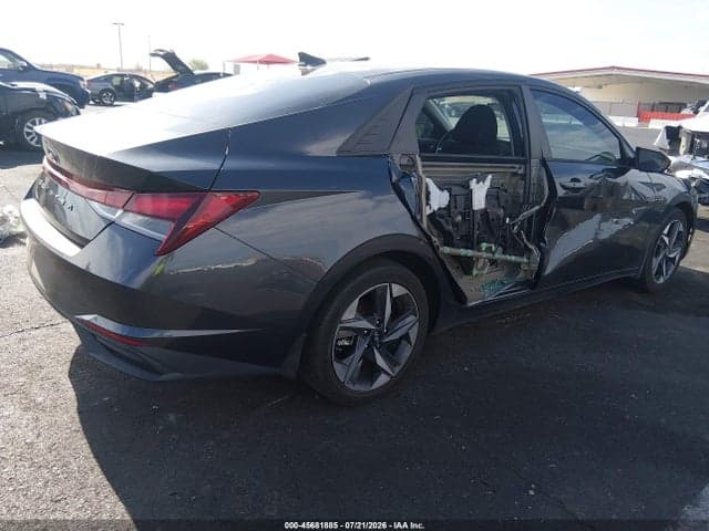 2023 HYUNDAI ELANTRA SEL 4