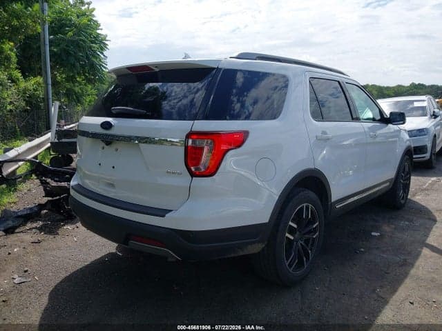 2019 FORD EXPLORER XLT 4