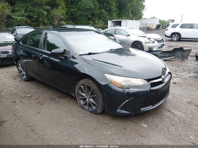 2017 TOYOTA CAMRY XSE 1