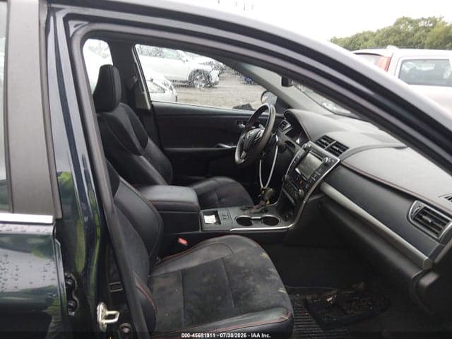 2017 TOYOTA CAMRY XSE 5