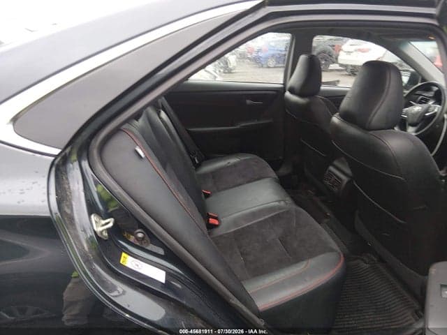 2017 TOYOTA CAMRY XSE 8