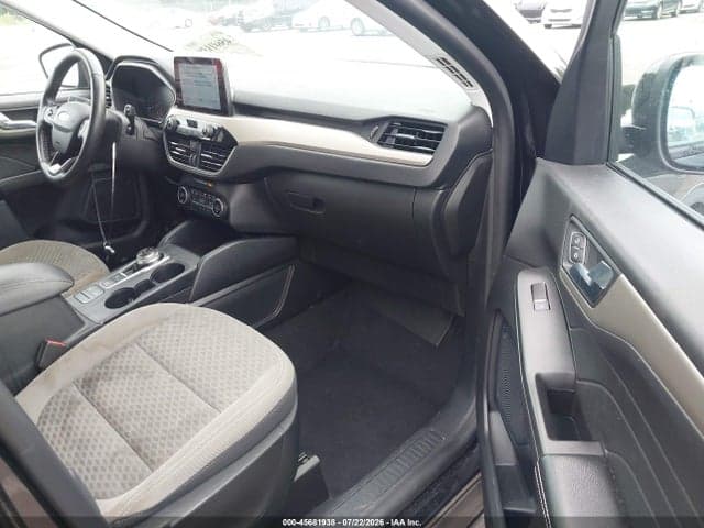 2021 FORD ESCAPE SE 5