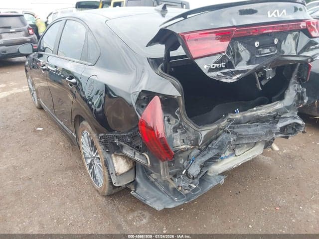 2023 KIA FORTE GT-LINE 6