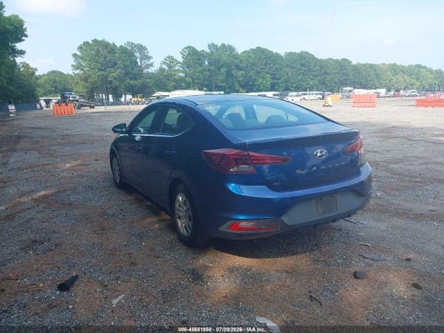 2019 HYUNDAI ELANTRA SE 3