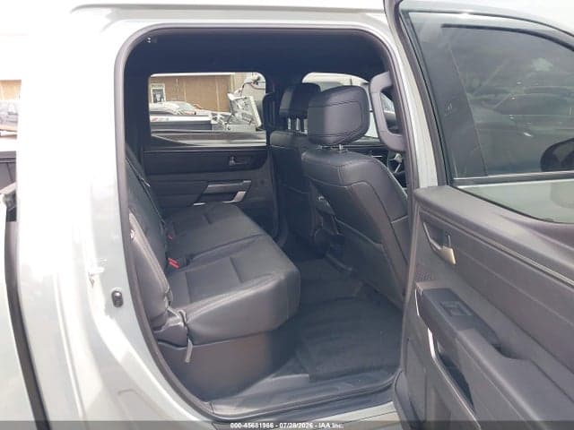 2025 TOYOTA TUNDRA SR5 8